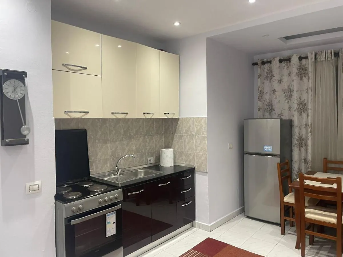E&B Cosy Apartment Tirana
