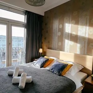 https://good-apartments-plac-konstytucji-6.warsawhotelspoland.com