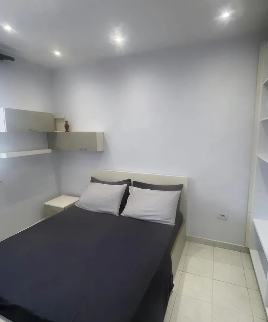 E&B Cosy Apartment Tirana
