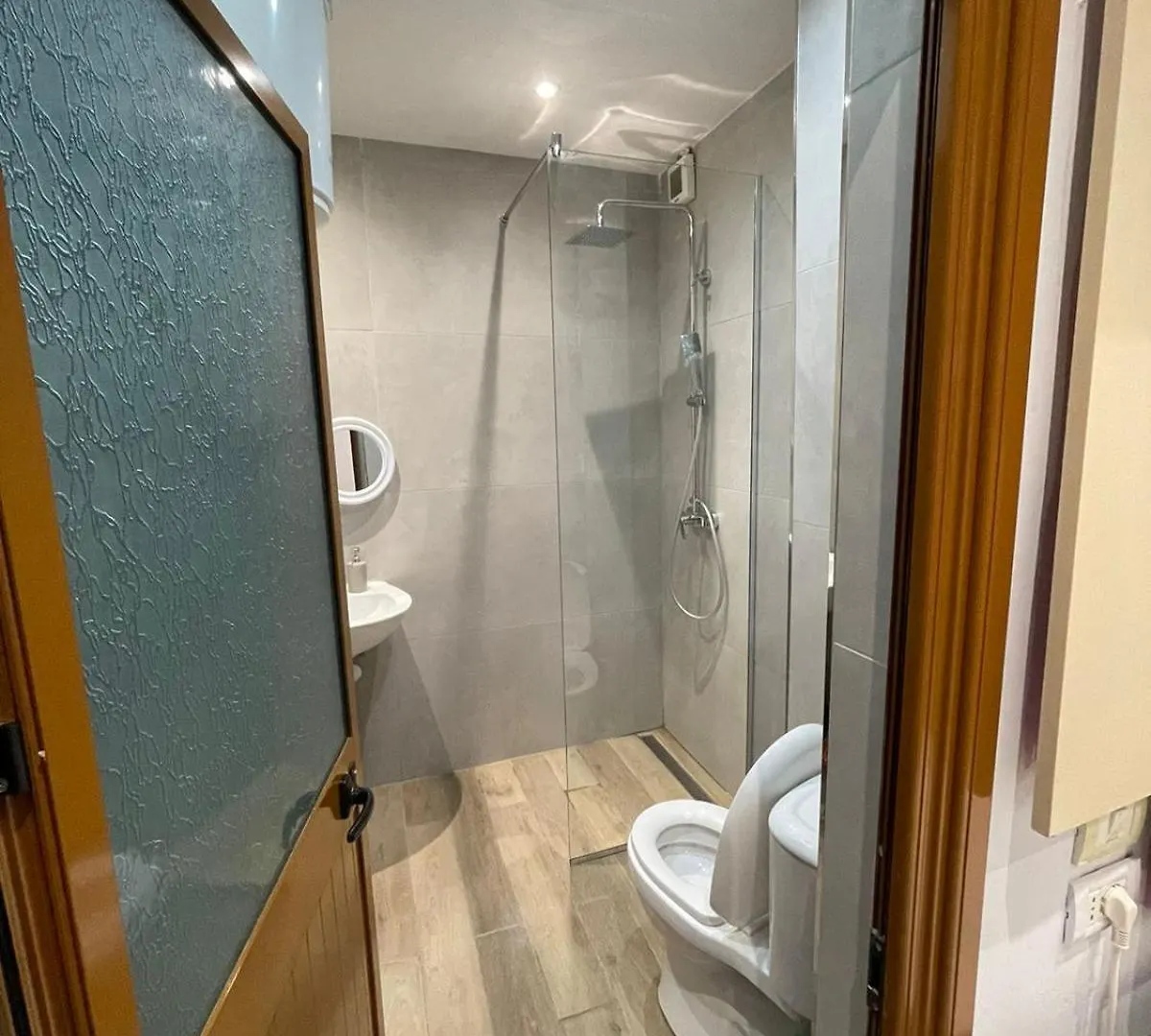 E&B Cosy Apartment Tirana