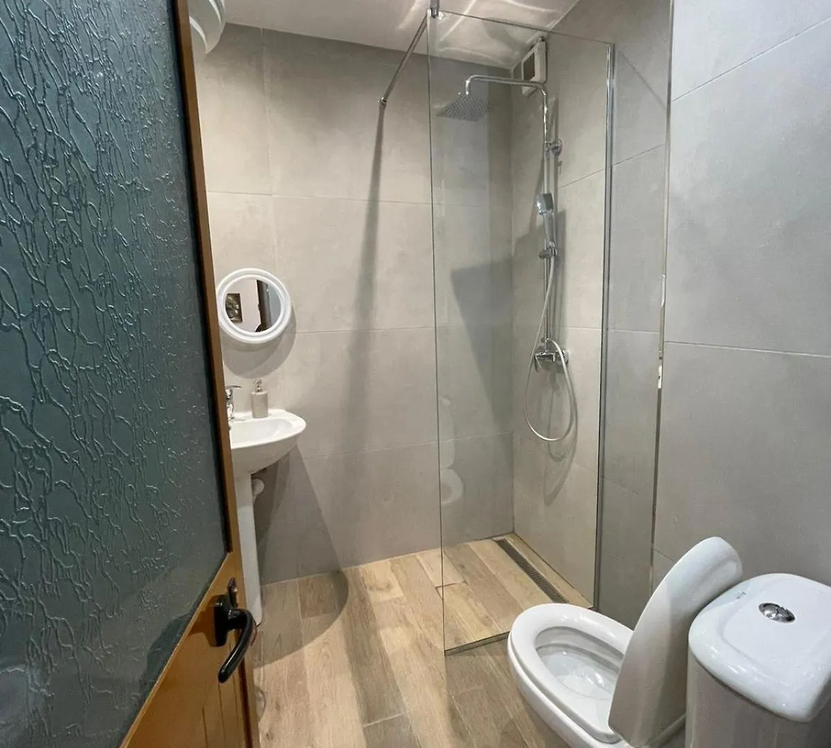 E&B Cosy Apartment Tirana